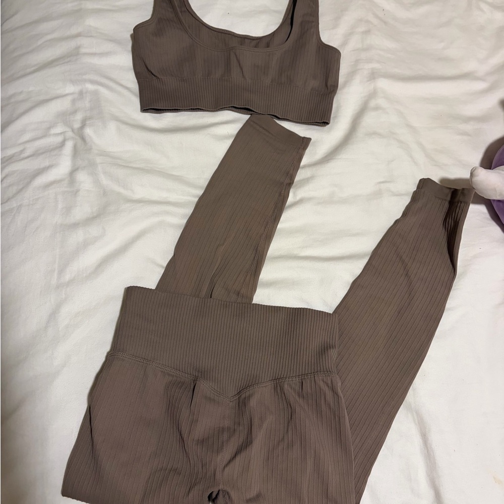 Workout set - Picture 3 of 3